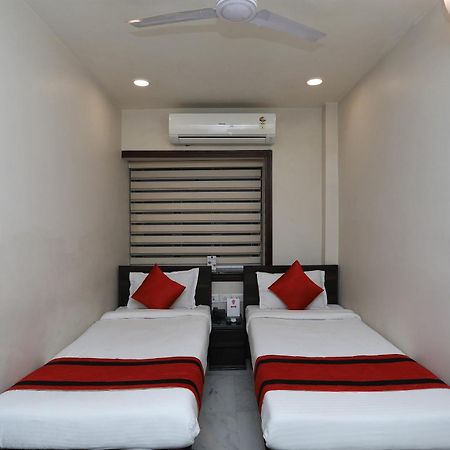 Capital O 8318 Beeu Guest House Liluah Экстерьер фото